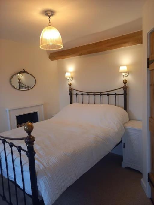 Cosy 2 Bed Cottage Between Snowdonia And The Sea Llandegai Экстерьер фото